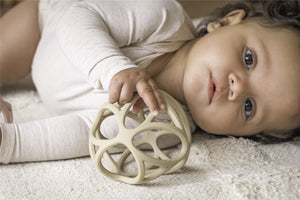 Pelota sensorial silicona verde Little Dutch