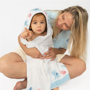 Set de baño con ducha elefante y capa Yookidoo