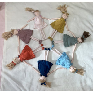 Muñeca con vestido de lino 30cm Trousselier