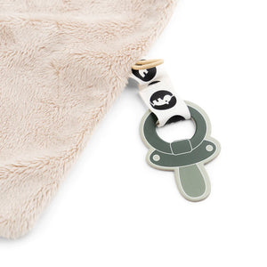 Manta confort portachupetes Raffi Done by Deer