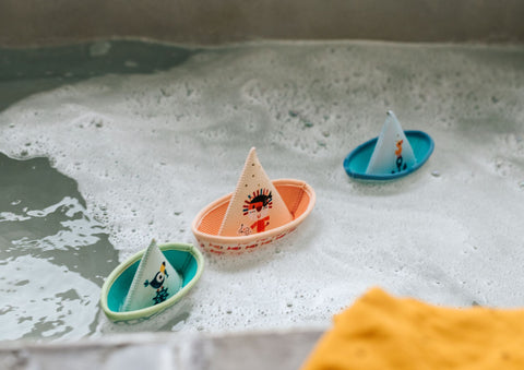 Tres barcos jungla Lilliputiens