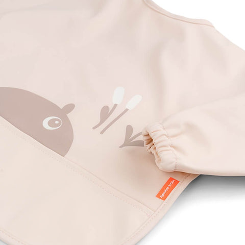 Babero con bolsillo y mangas Done by Deer