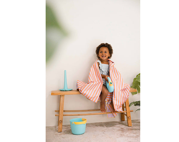 Toalla de juego “On the road - Lavanda" Doble cara y multifunción Quut