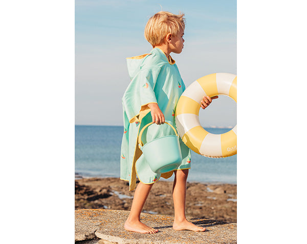 Poncho infantil de microfibra Quut 2026