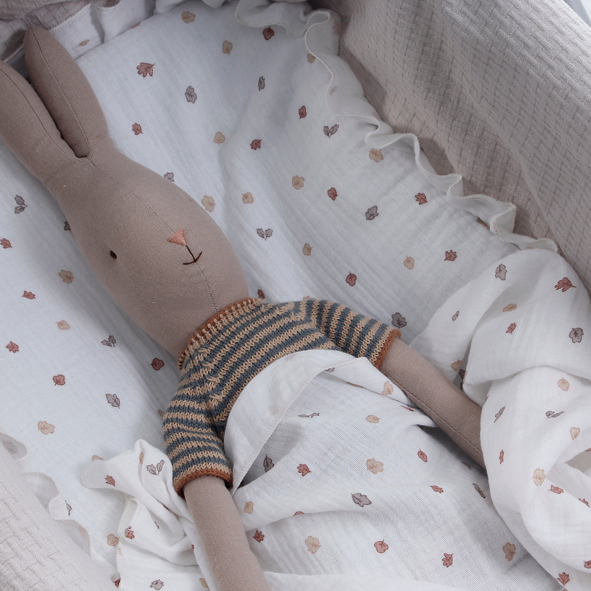 Kit base capazo con volante y muselina Uzturre