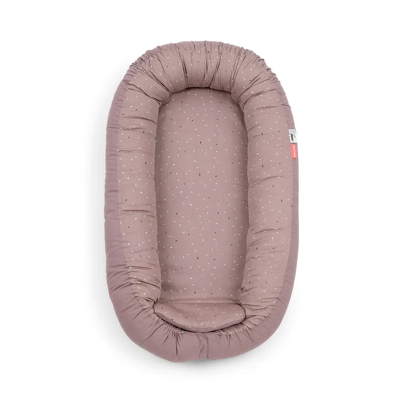 Nido acogedor Confetti Done by Deer