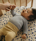 Sábana bajera Stokke Sleepi Mini - Nordic Blueberries - imagen 3