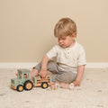 Tractor con remolque Pequeña Granja Little Dutch
