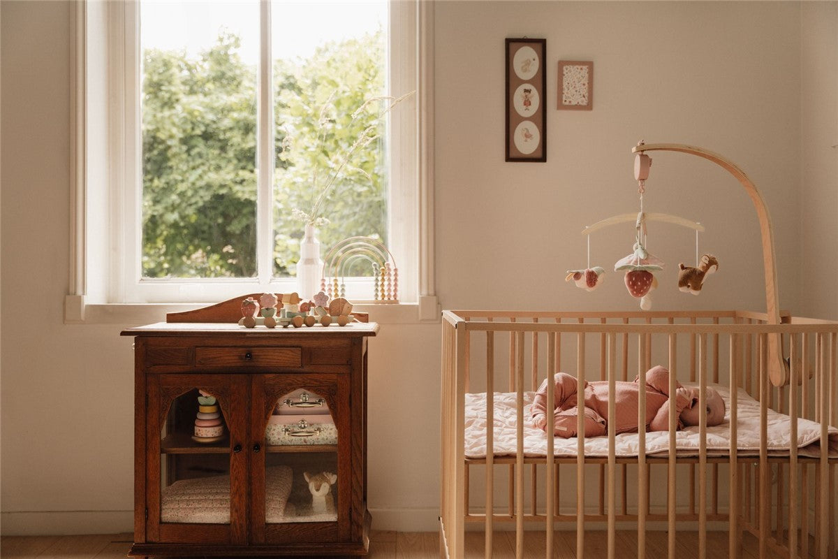 Móvil musical de madera Fairy Garden Little Dutch