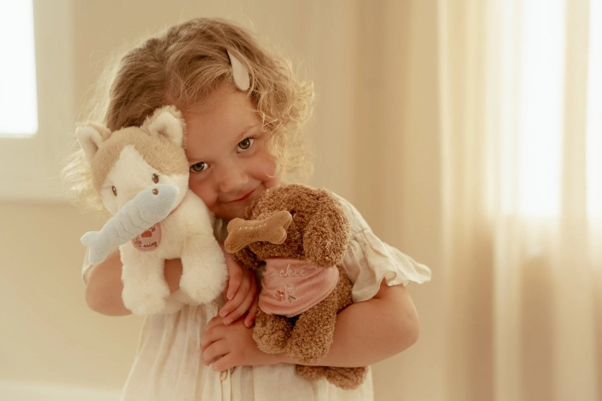 Perrito Peluche Jackie con Bolsa Little Dutch