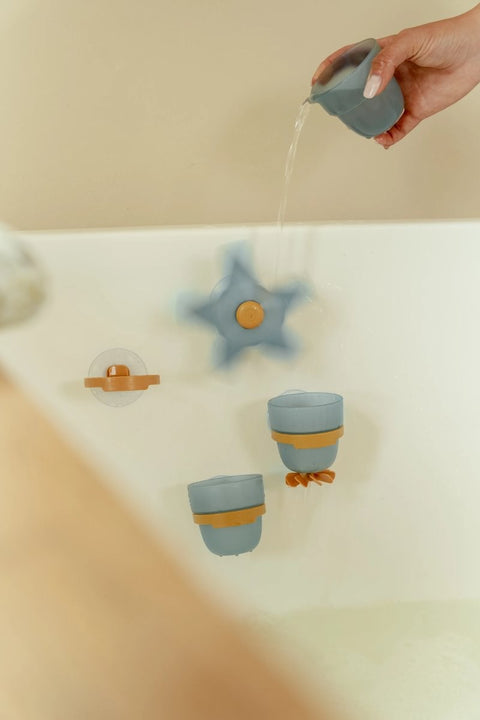 Juego de baño tazas y estrella Little Dutch