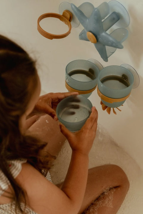 Juego de baño tazas y estrella Little Dutch