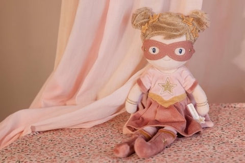 Muñeca Blandita Superheroína Rosa 35 cm Little Dutch
