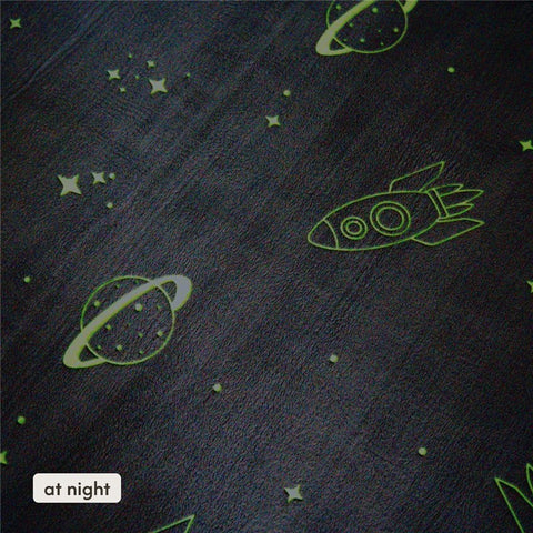 Alfombra Brilla en la Oscuridad Planet Hakuna Matte