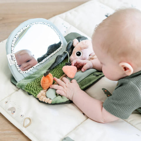 Espejo Sensorial Tummy Time Tiny farm Done by deer