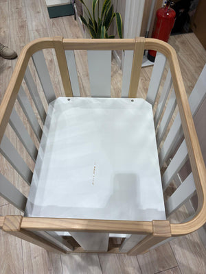 Minicuna Alondra Crea Plus Uno madera blanco + Colchón + Textiles (Producto Exposición)