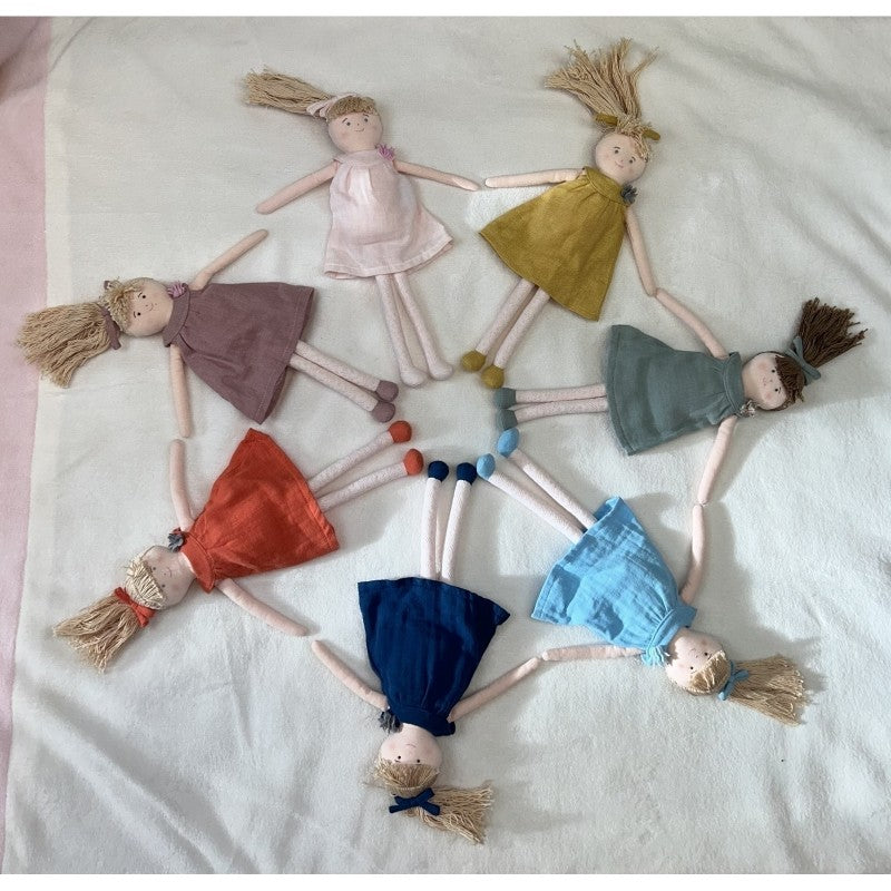 Muñeca con vestido de lino 30cm Trousselier