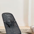 Hamaca Bliss BabyBjörn antracita malla gris oscuro - imagen 6