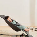 Hamaca Bliss BabyBjörn antracita tejido acolchado clasico gris oscuro - imagen 3