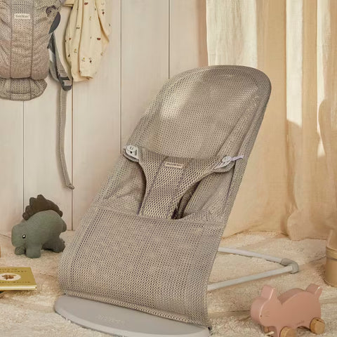 Hamaca Bliss BabyBjörn gris arena malla gris claro - imagen 2