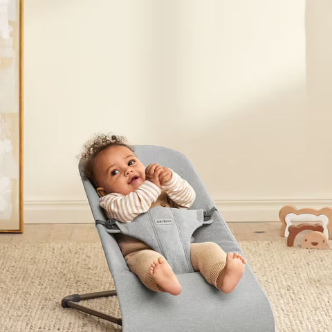 Hamaca Bliss BabyBjörn gris claro tejido cepillado gris oscuro - imagen 4