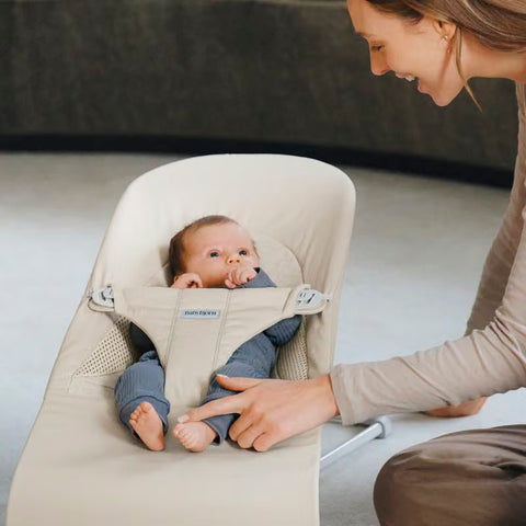 Hamaca Bliss BabyBjörn Tri-Fabric Beige claro