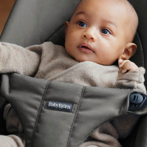 Hamaca Bliss BabyBjörn Tri-Fabric Gris oscuro