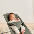 Hamaca Bliss BabyBjörn verde oscuro tejido acolchado petalo gris oscuro - imagen 3
