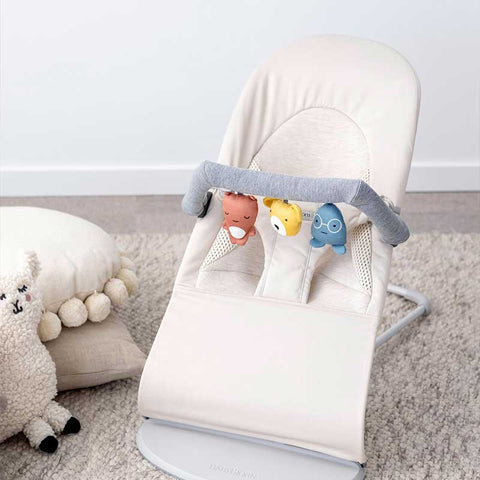 Juguete para hamaca "Amiguitos Juguetones" de BabyBjörn