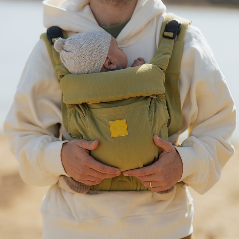 Mochila portabebés con enganches Magnéticos Kngu