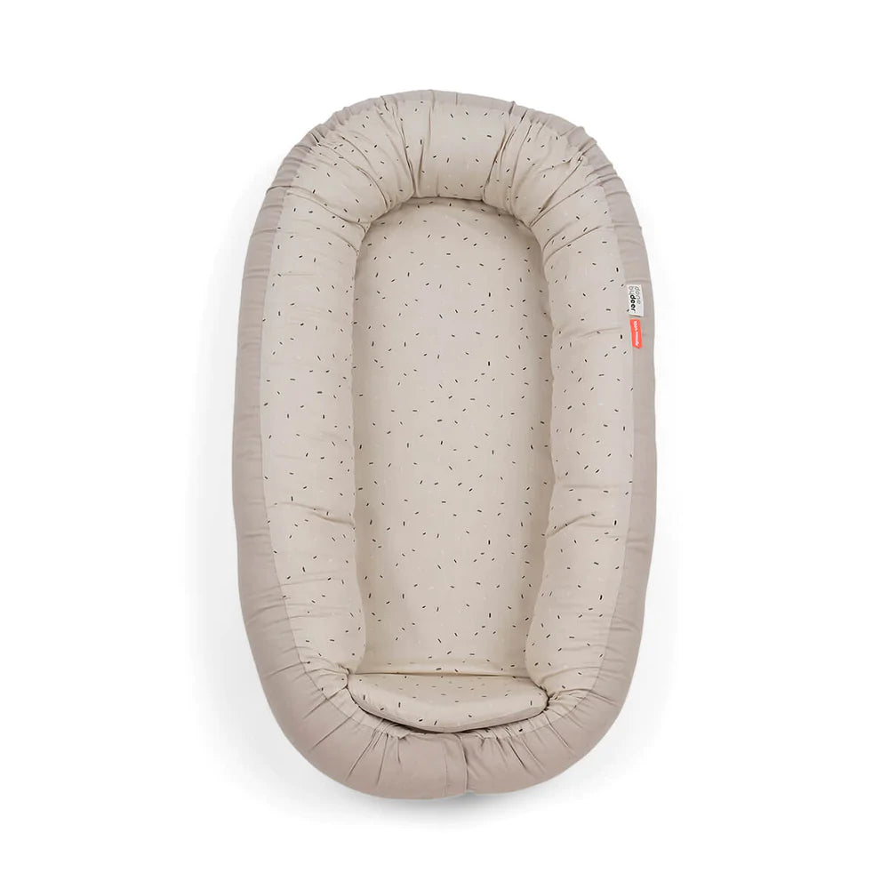 Nido acogedor Confetti Done by Deer