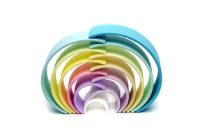 Arco iris de 12 piezas en colores pastel Dëna